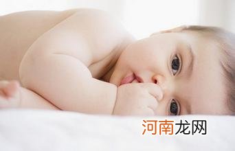 幼儿吸吮手指的心理原因