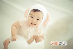 新生婴儿吐奶是什么原因？宝宝吐奶应该怎么办？