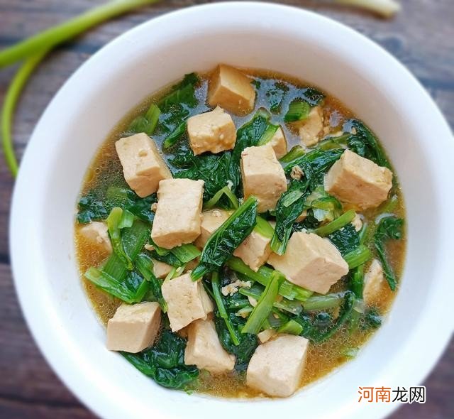 家常白菜炖豆腐要怎么做 小白菜炖豆腐的做法