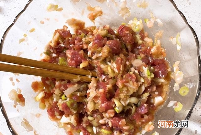 牛肉饺子放什么菜好吃 牛肉饺子馅怎么做好吃