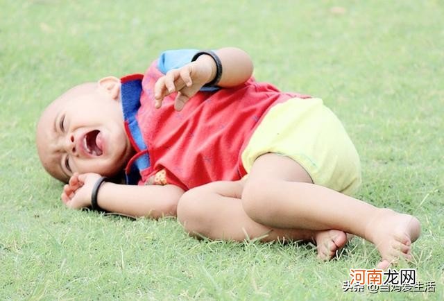 孩子犯错到底该不该打 孩子犯错最怕的是父母失控