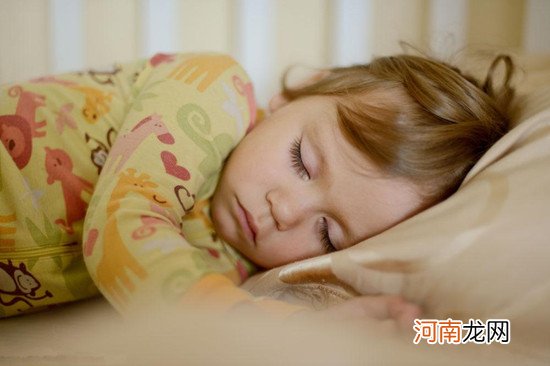 孩子熬夜的危害是什么 只需三招就让孩子乖乖上床早睡