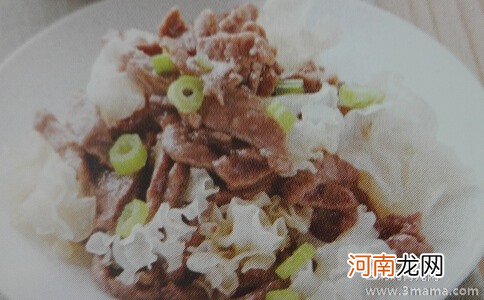 坐月子可以吃牛肉么