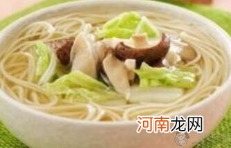 1—2岁宝宝食谱：高汤菌菇面