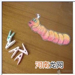 幼儿园手工制作：毛毛虫装脚