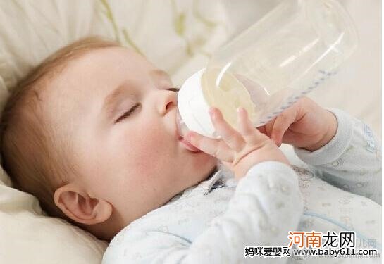 为什么不宜给宝宝频繁换奶粉？