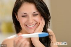 怀孕老吐口水是生男孩 孕早期吐沫多生男孩吗