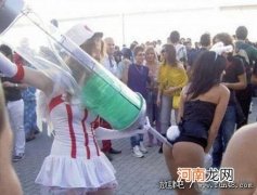 美女被爆菊花