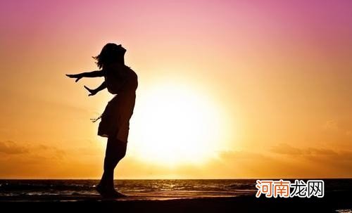 深度的内涵段子很火的句子 内涵段子极具经典的段子