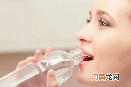 女性多喝水有什么好处？