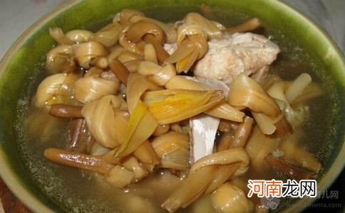 孕期开胃食谱 黄花菜排骨汤