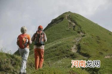 爬山运动适合哪类人 经常爬山要注意什么优质