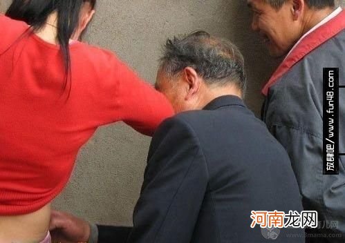 10元摸一次工地失足女人惊呆了