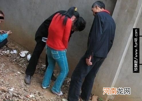 10元摸一次工地失足女人惊呆了