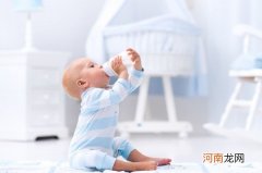 婴儿吸空奶瓶会怎么样 小孩吃空奶瓶的危害请了解