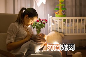 初乳很黄是怎么回事