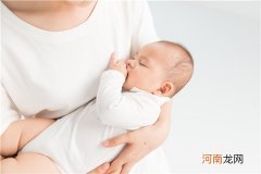 二个月宝宝放连环屁说明什么 2个月婴儿频繁放屁很臭