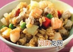 儿童食谱营养花样饭：什锦燕麦炒饭
