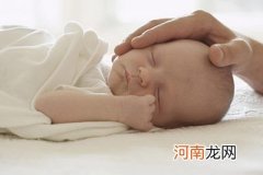 宝宝睡觉出汗别担心 可能是缺钙惹的祸