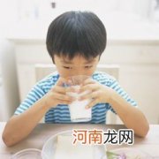 3岁以上，喝鲜奶还是喝配方奶粉