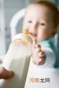 给宝宝选择优质奶粉的技巧