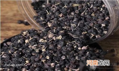 黑枸杞的功效与作用及食用禁忌有哪些？