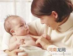 宝宝吃完奶粉后吐奶怎么回事 宝宝喝奶粉呕吐的原因