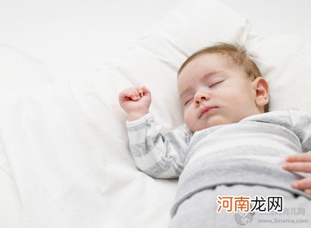 哄婴儿睡觉的方法