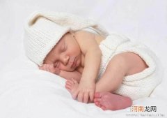 宝宝这5种睡觉方式对健康不利！