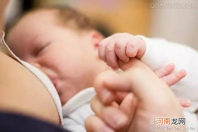 产后新妈妈给宝宝母乳的7个大特点