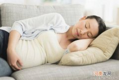 怀孕晚期睡觉时胸口疼