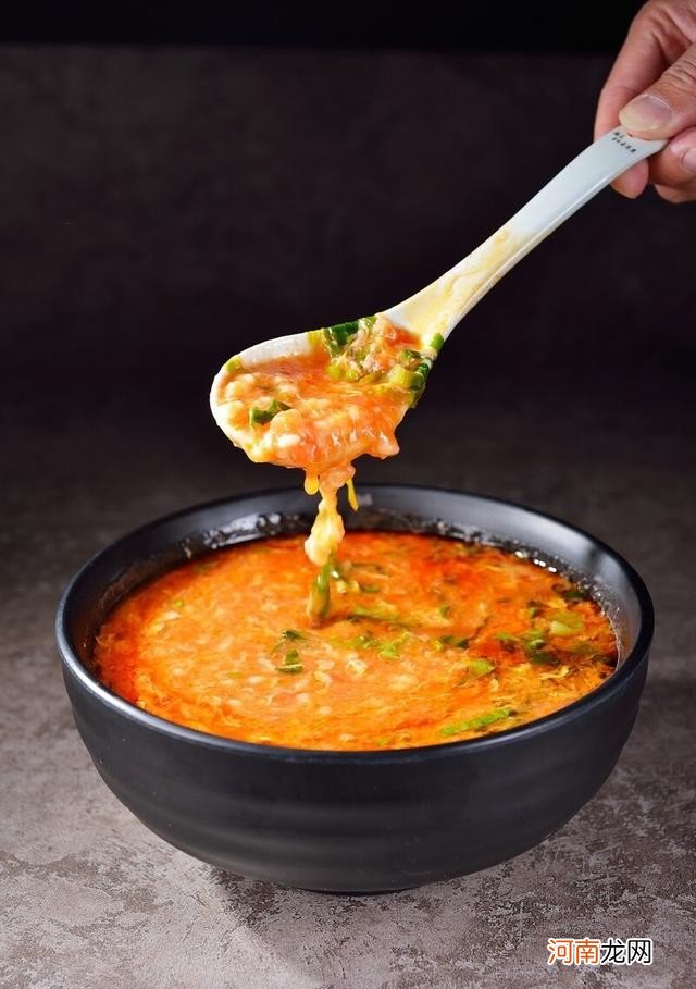 西红柿鸡蛋疙瘩汤的做法 疙瘩汤的家常做法