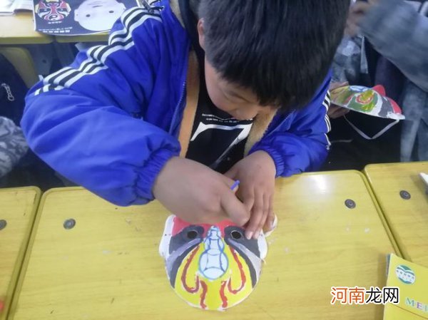 蓝色脸谱代表什么 蓝色脸谱代表什么意思