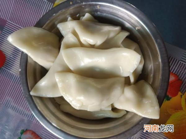 煮水饺加三次水的原因 煮水饺为什么要加三次水