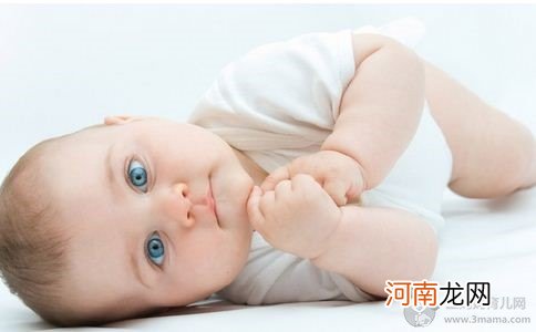 哄宝宝睡觉太费劲？想轻松哄睡就靠这4招