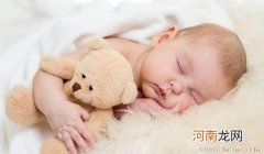 哪些小招数能让宝宝按时睡觉