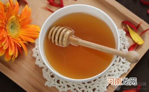 宝宝总是咳嗽 不妨吃吃这些食物缓解