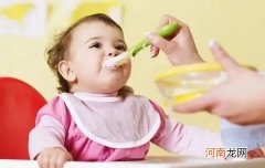 宝宝一天吃几顿辅食 9个月宝宝一天吃几顿辅食