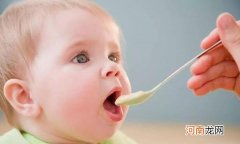 4个月宝宝辅食如何喂 什么时候可以给宝宝喂辅食