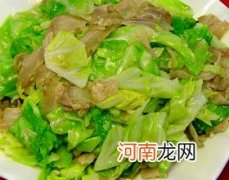 肉片炒卷心菜