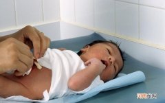 新生儿护理注意什么 新生儿日常护理有哪些