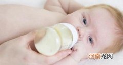 新生儿4天吃多少毫升奶粉(新生儿吃多少奶粉合适