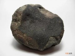 陨石坑是古陨石的撞击的证据
