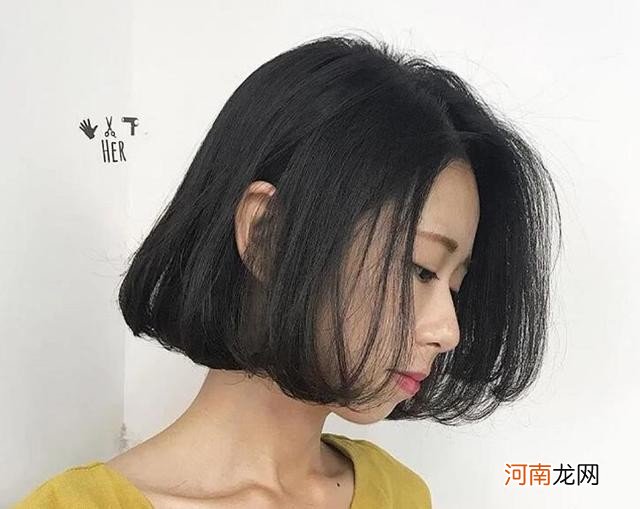 适合留什么样的短发 40-50岁的圆脸中年女人