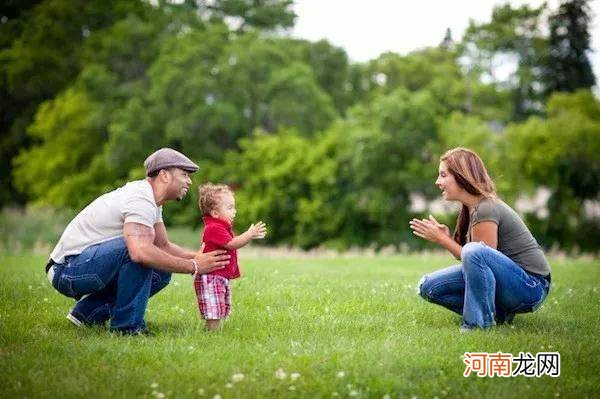 古巨基宅家300天照顾儿子，每晚通宵看孩子睡觉，当父母真不易