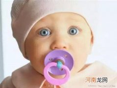过度使用安抚奶嘴会损害宝宝的身心健康