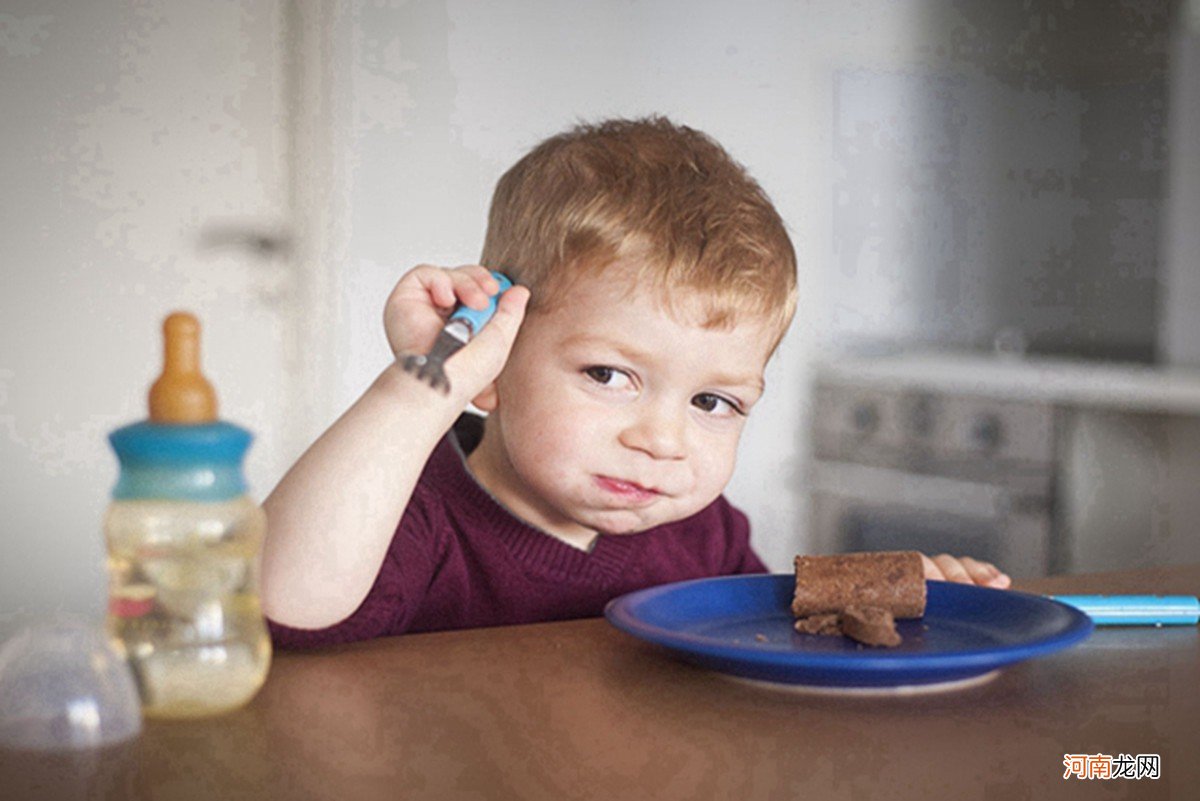 孩子因嘴太臭被朋友孤立：孩子的牙齿健康，家长不能忽视