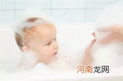 3妙招让宝宝爱上洗澡