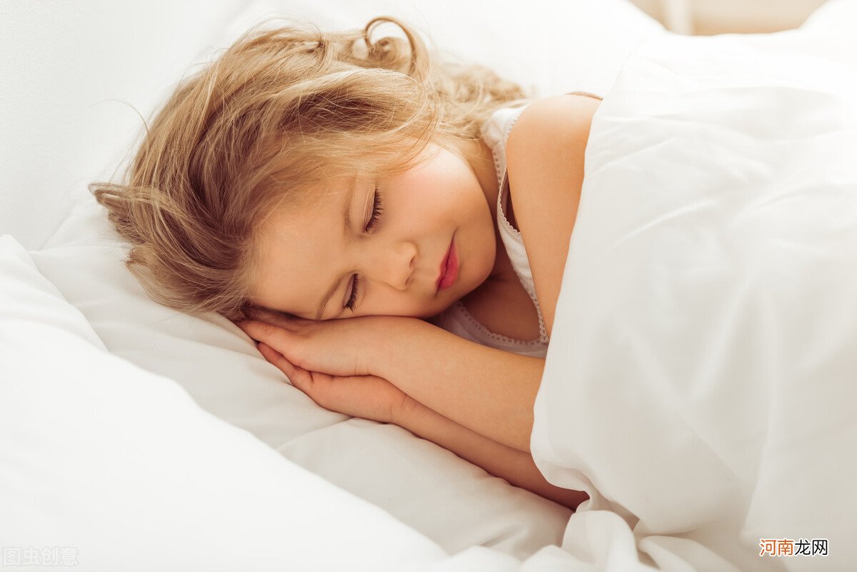 孩子多大需要分床睡？专家：不要超过最佳年龄，会影响身体发育