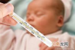 幼儿发烧时家长要慎防宝宝角膜炎